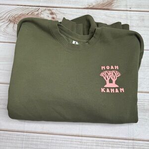 Noah Kahan 2024 concert merch with pink graphics